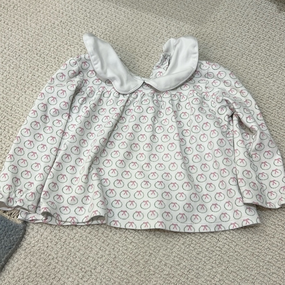 Lila & Hayes Christmas wreath top